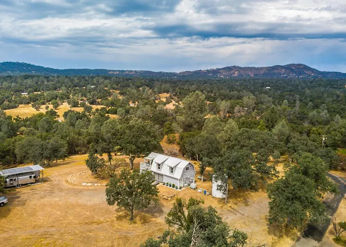 Mariposa Home Furnished Patio And Sierra Mtn Views